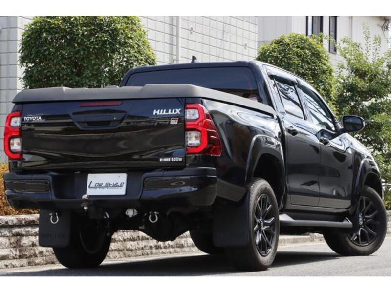 HILUX