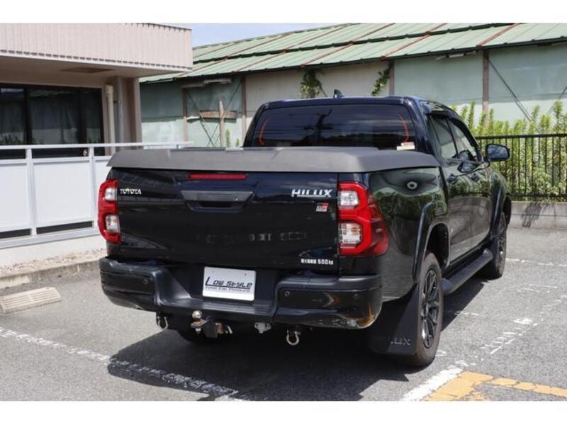 HILUX