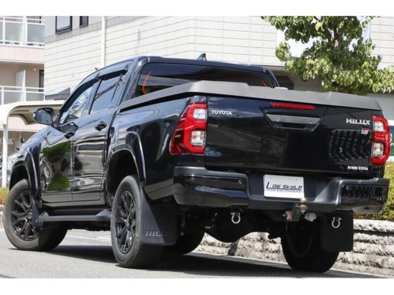 HILUX