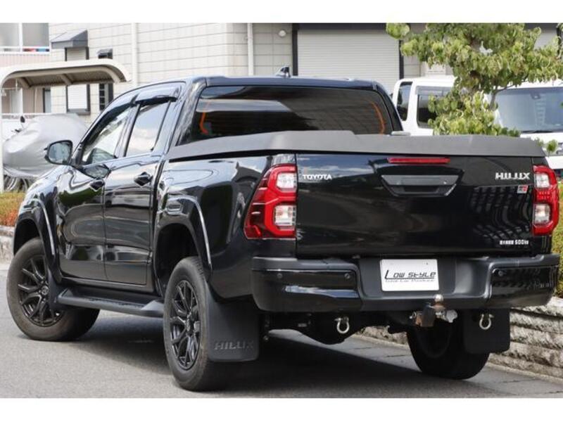 HILUX