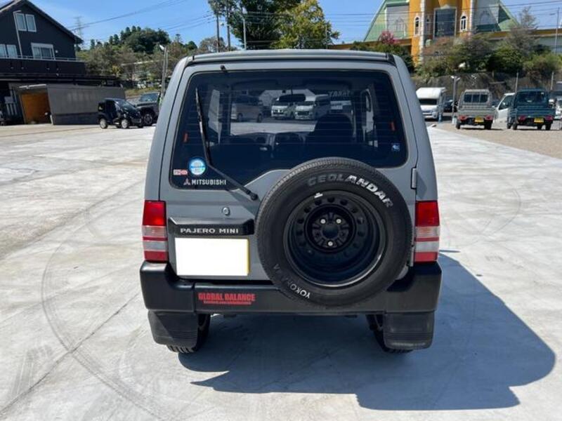 PAJERO MINI