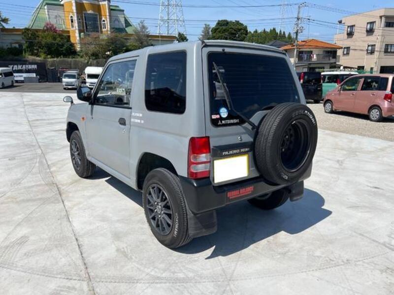 PAJERO MINI