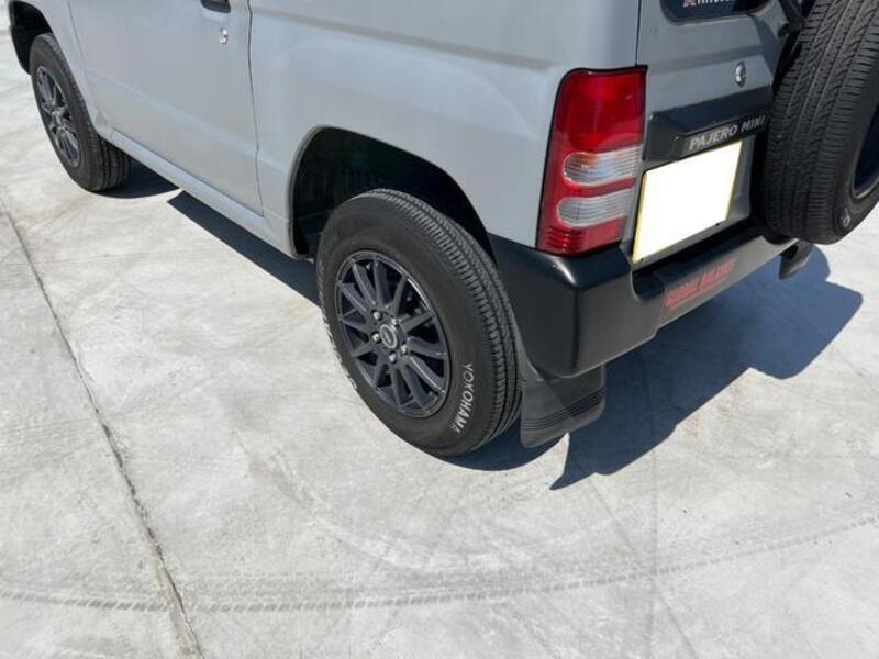 PAJERO MINI