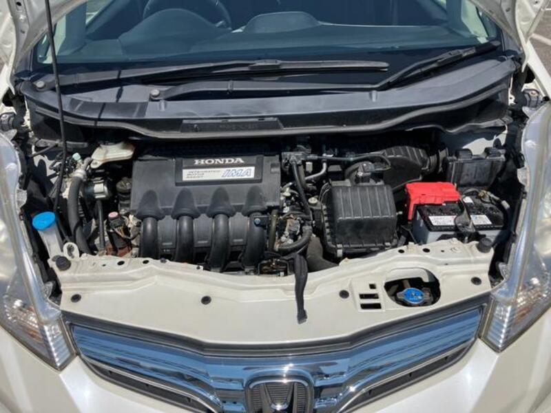 FIT HYBRID