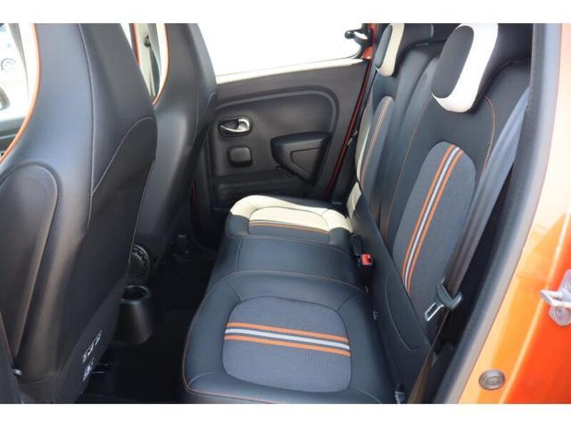 TWINGO