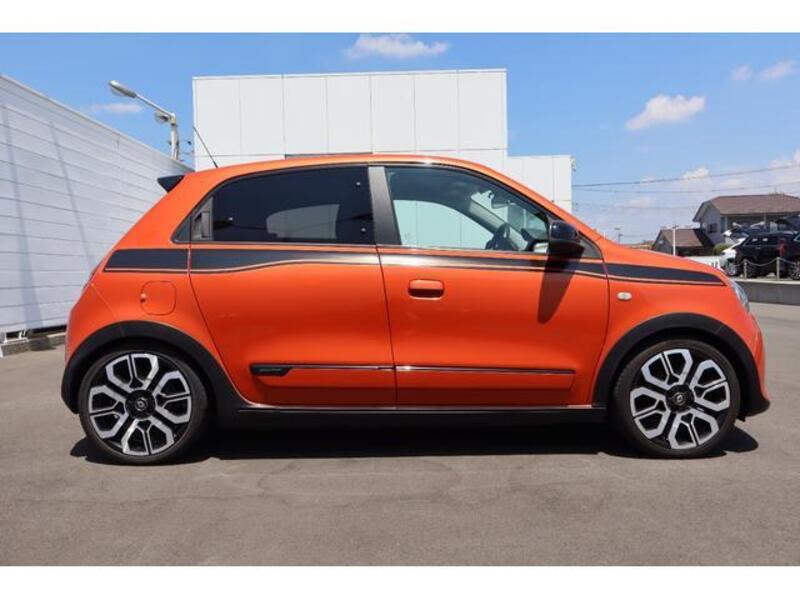 TWINGO