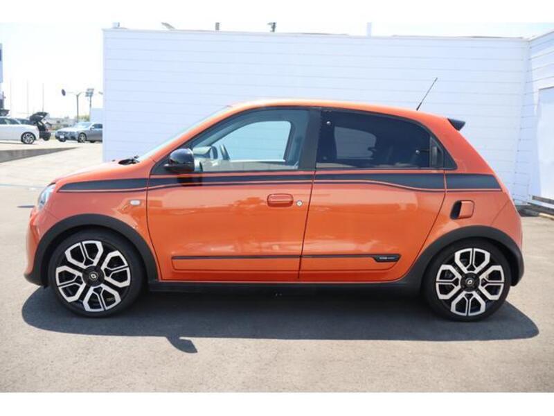 TWINGO