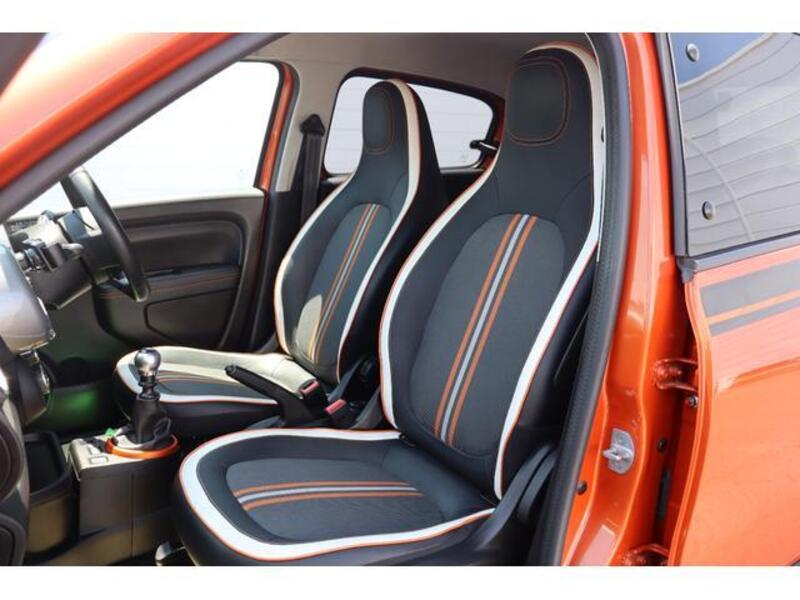 TWINGO