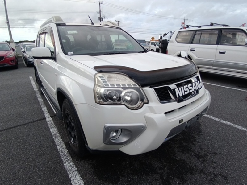 NISSAN X-TRAIL