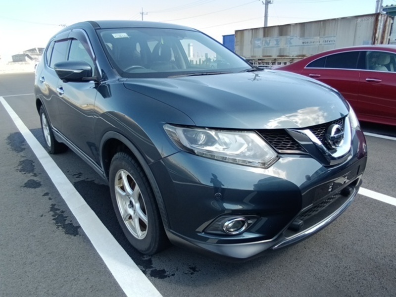 X-TRAIL