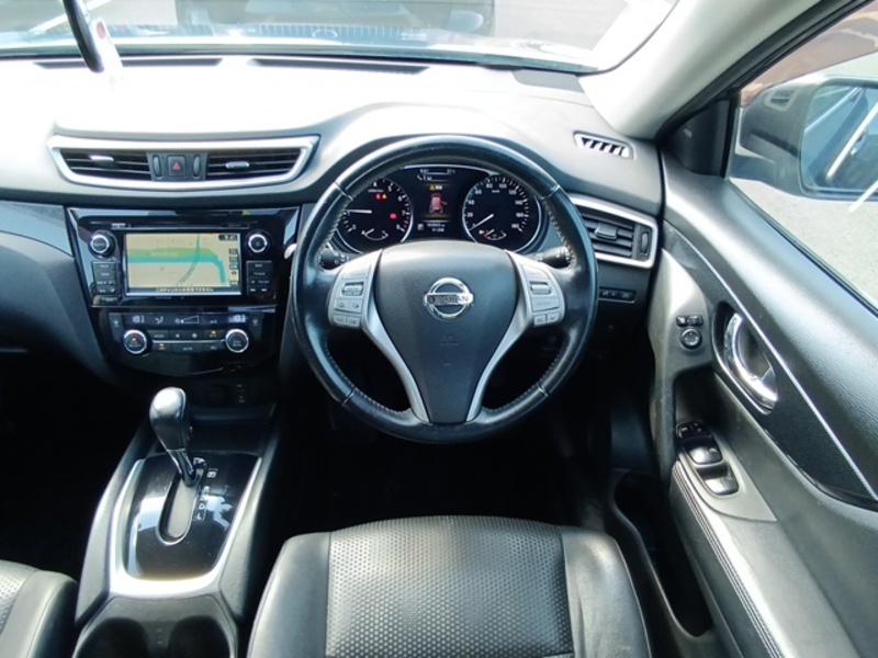 X-TRAIL