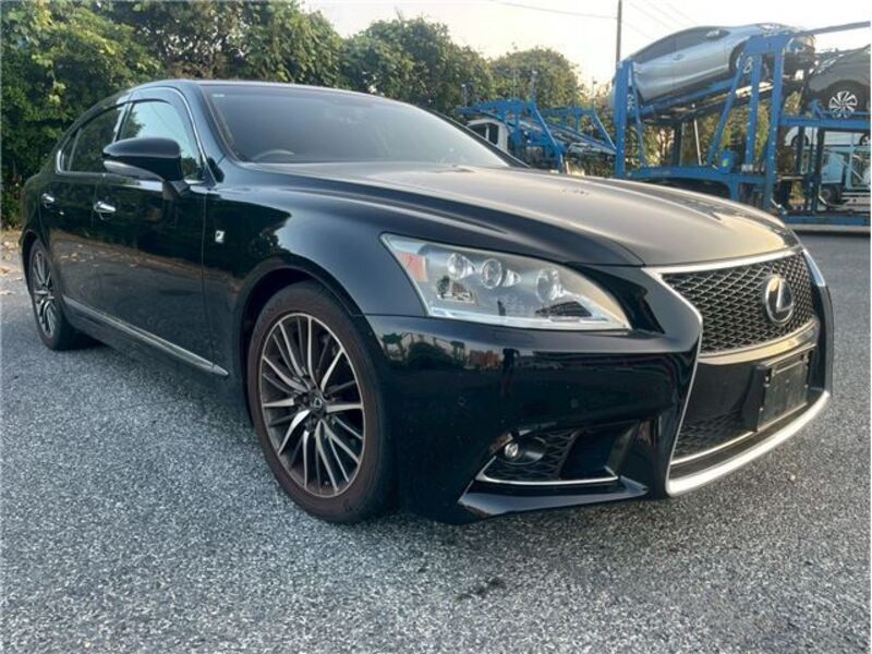 LEXUS LS