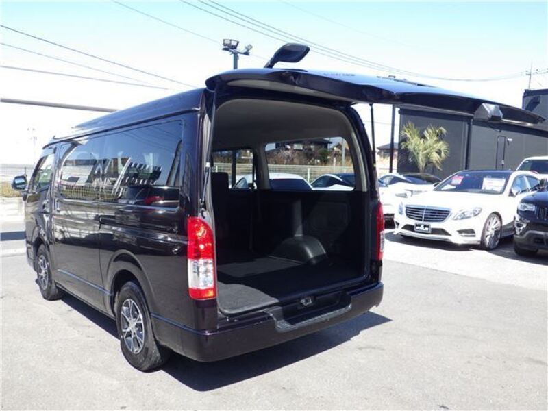 HIACE