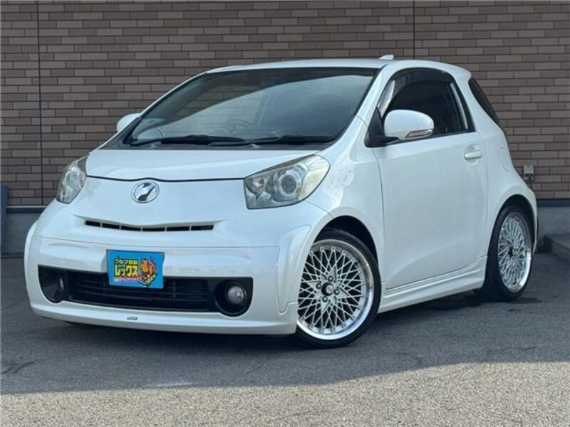 TOYOTA IQ