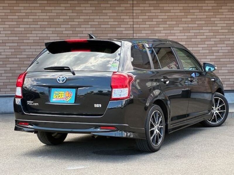 COROLLA FIELDER