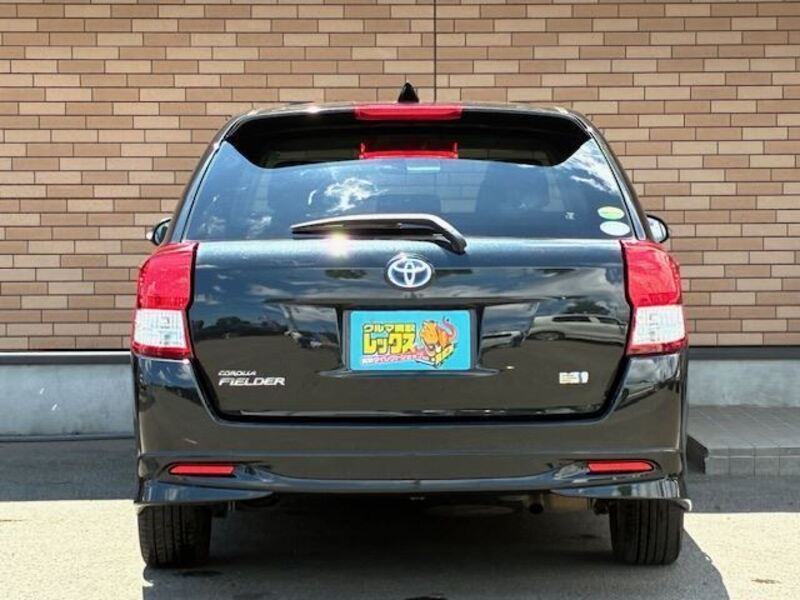 COROLLA FIELDER