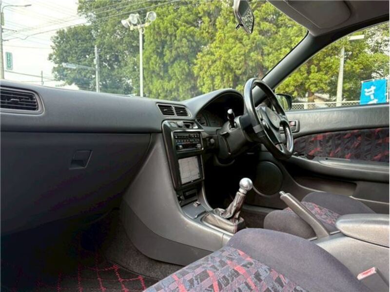 COROLLA LEVIN