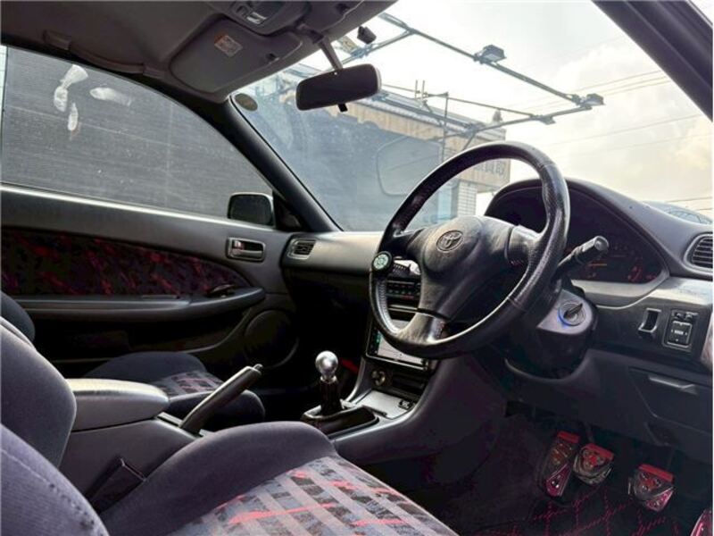 COROLLA LEVIN