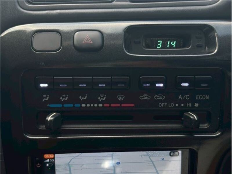 COROLLA LEVIN