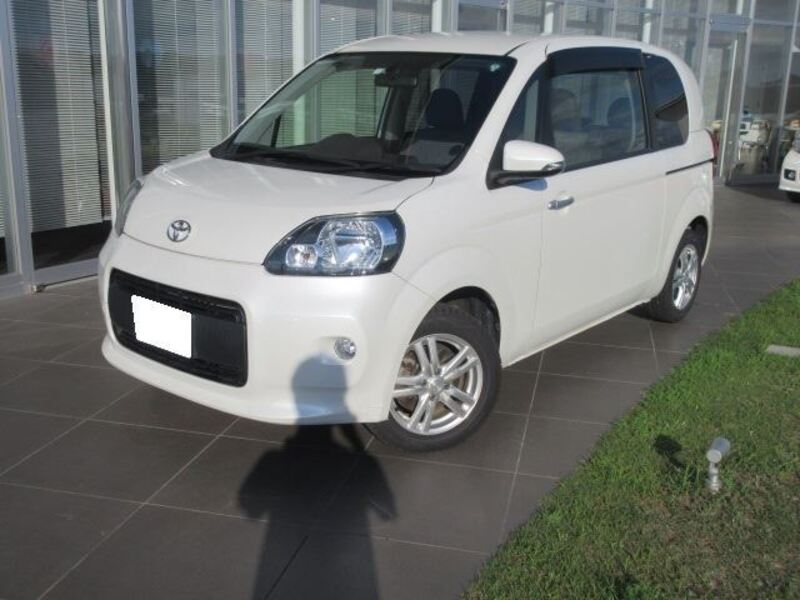 TOYOTA PORTE