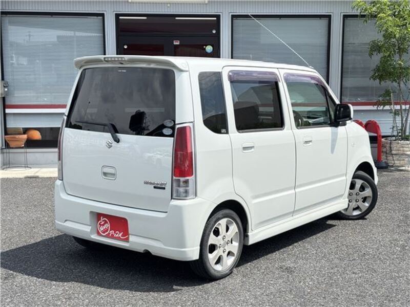 WAGON R