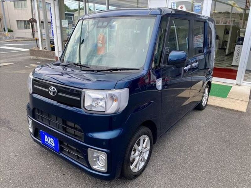 TOYOTA PIXIS MEGA