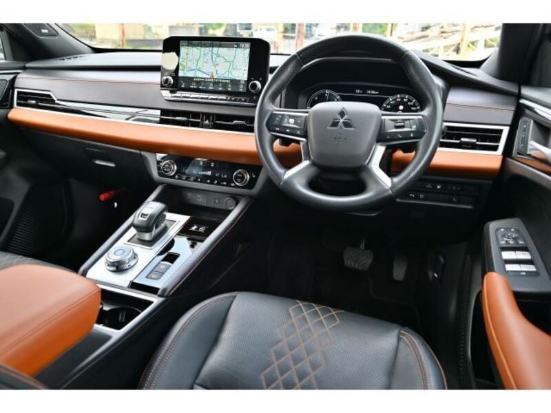 OUTLANDER PHEV