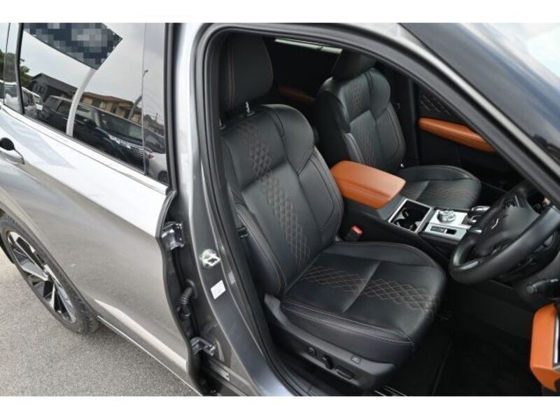 OUTLANDER PHEV