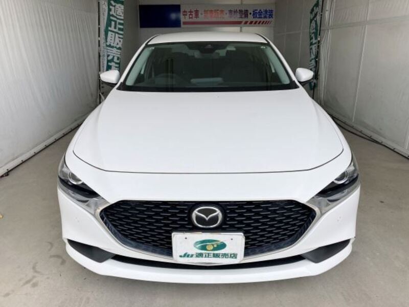 MAZDA3