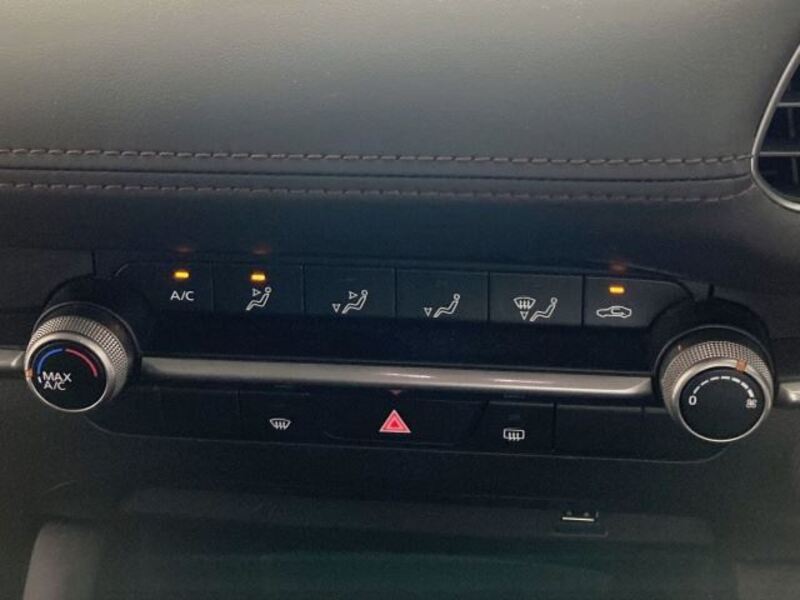 MAZDA3