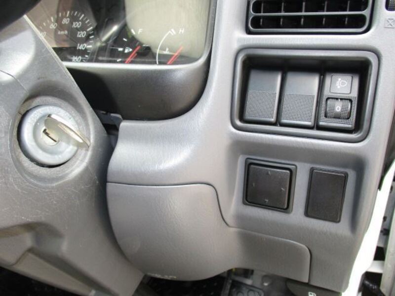BONGO VAN