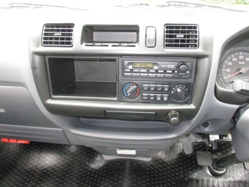 BONGO VAN