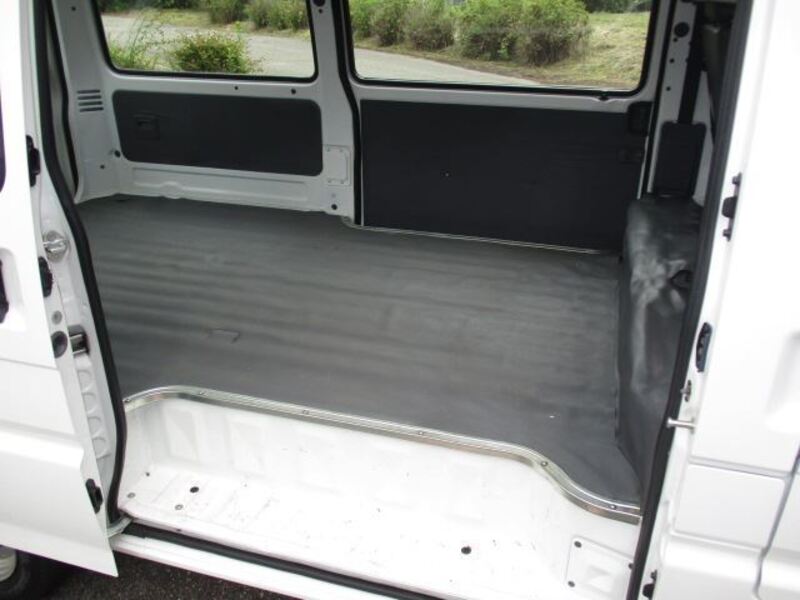 BONGO VAN