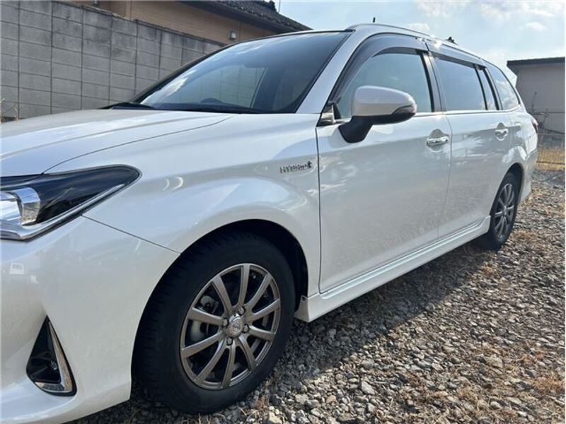 COROLLA FIELDER