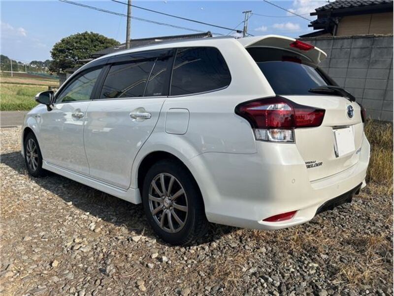 COROLLA FIELDER