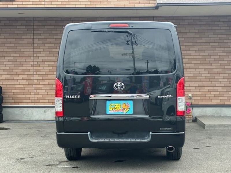 HIACE VAN