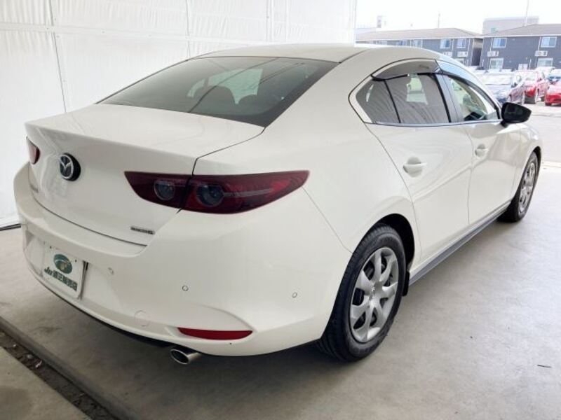 MAZDA3