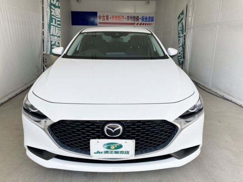 MAZDA3