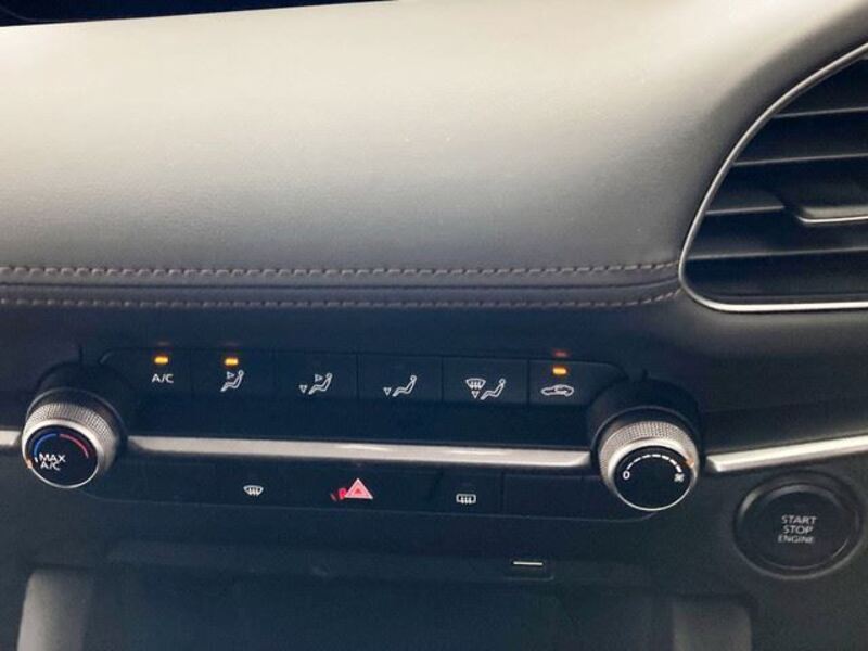 MAZDA3