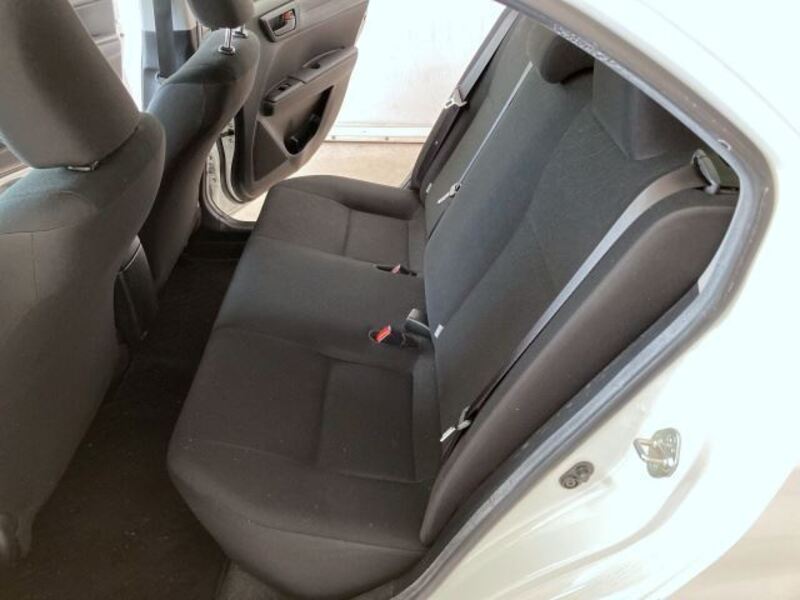 COROLLA AXIO