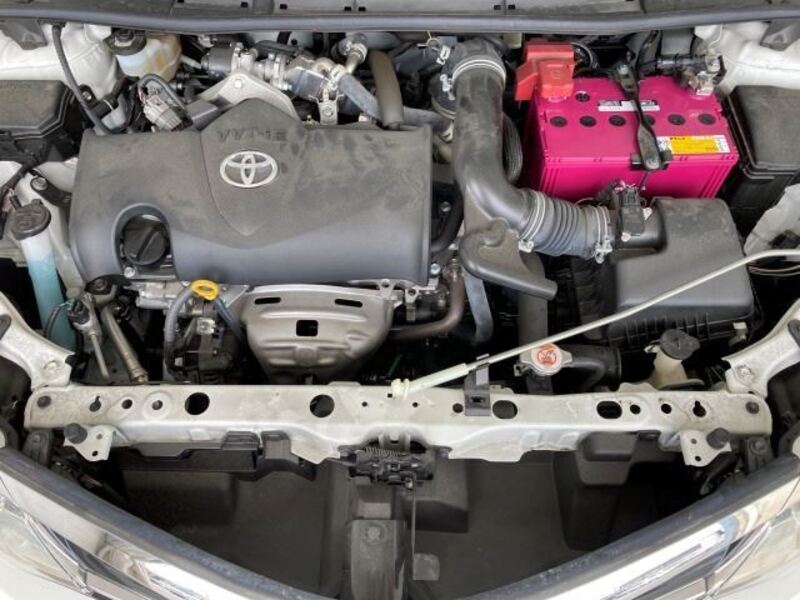 COROLLA AXIO