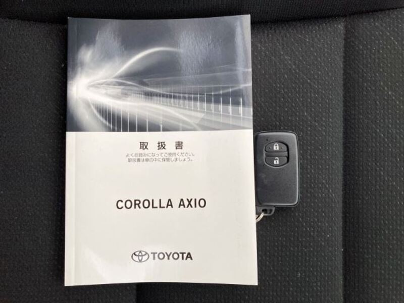 COROLLA AXIO