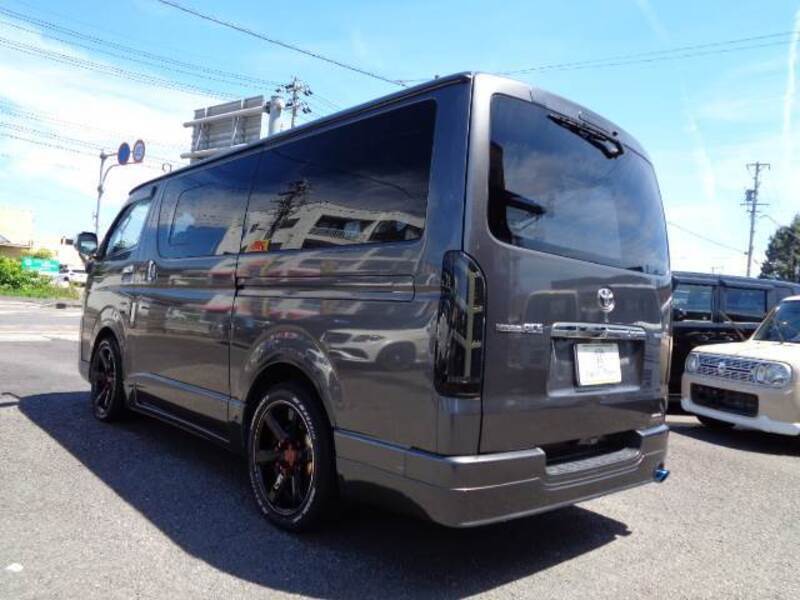 HIACE VAN