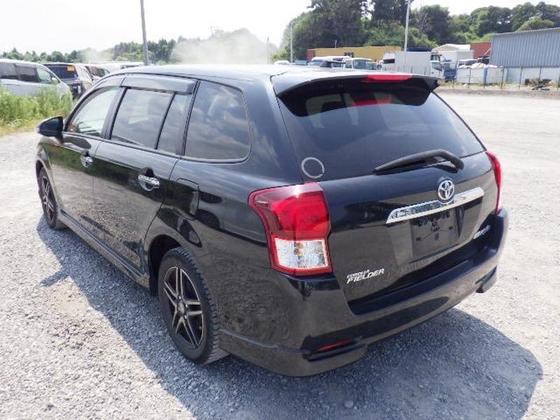 COROLLA FIELDER