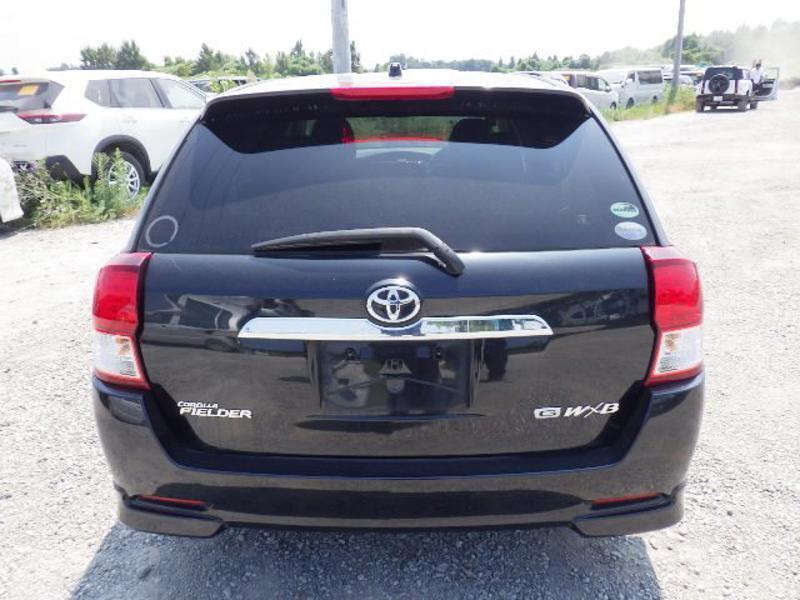 COROLLA FIELDER