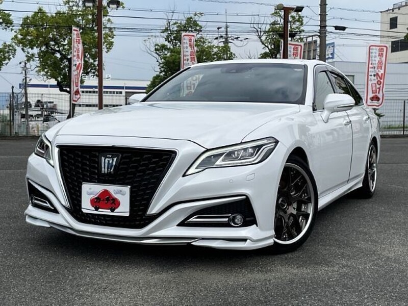 TOYOTA CROWN