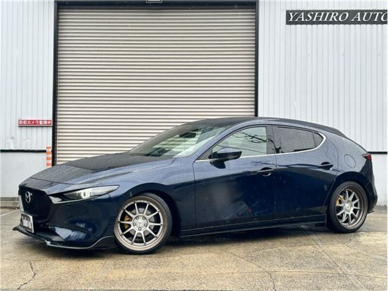 MAZDA3-0