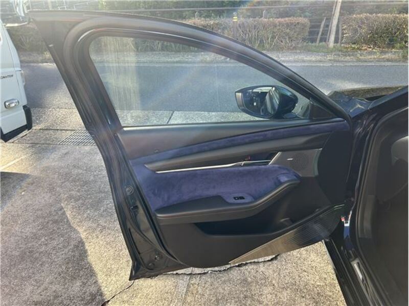MAZDA3