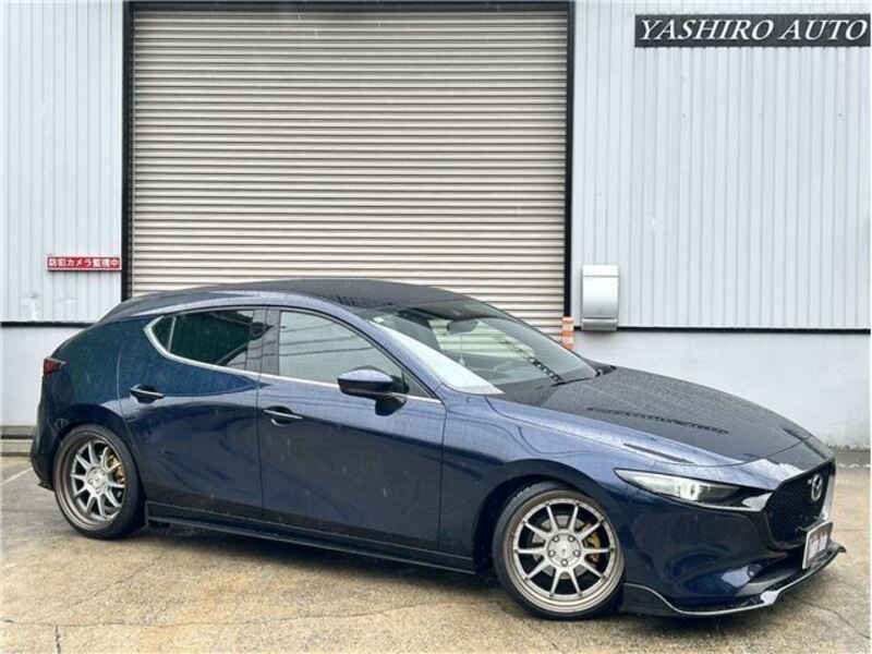 MAZDA3