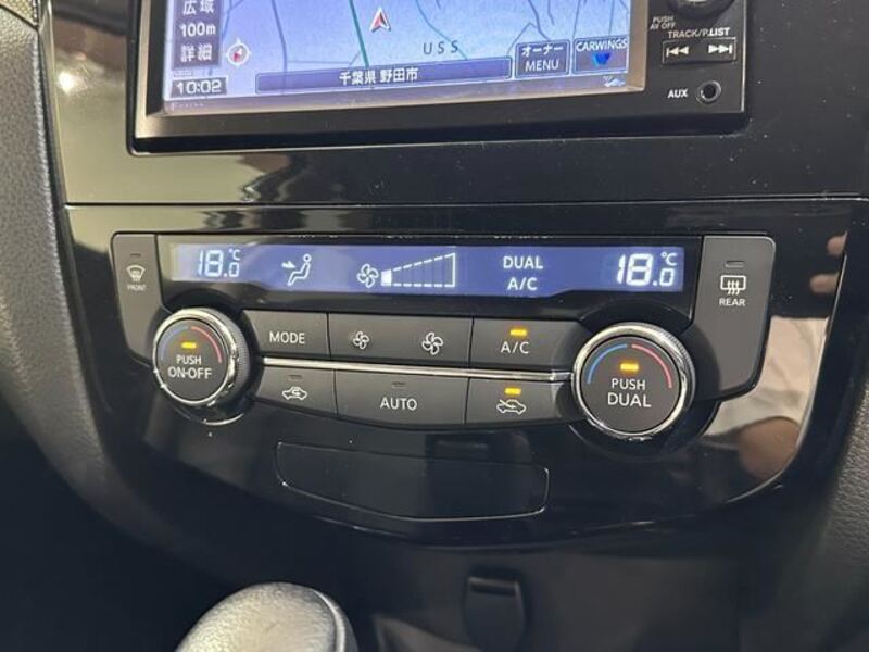 X-TRAIL
